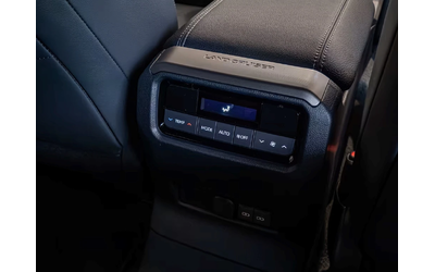 Toyota Land cruiser NEW* EXECUTIVE* LED LIGHTS* 360* - автомобили, коли, обяви за нови и употребявани 13