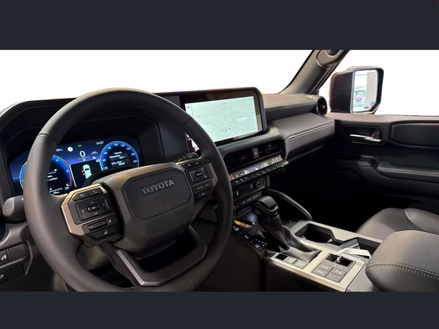 Toyota Land cruiser NEW* EXECUTIVE* LED LIGHTS* 360* - автомобили, коли, обяви за нови и употребявани 6