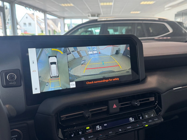 Toyota Land cruiser 2.4 iForce  PREMIUM - автомобили, коли, обяви за нови и употребявани 9