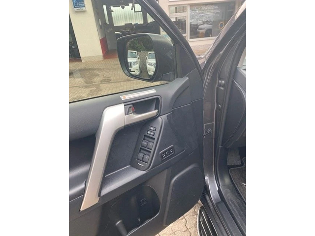 Toyota Land cruiser 2.8 d TEC-Edition - автомобили, коли, обяви за нови и употребявани 10