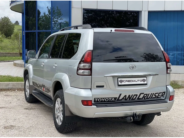 Toyota Land cruiser 3.0 D - автомобили, коли, обяви за нови и употребявани 3