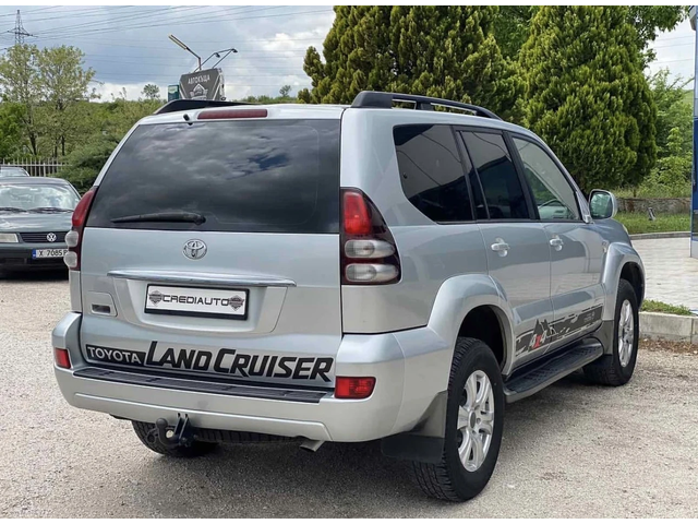 Toyota Land cruiser 3.0 D - автомобили, коли, обяви за нови и употребявани 5