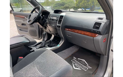 Toyota Land cruiser 3.0 D - автомобили, коли, обяви за нови и употребявани 8