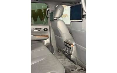 Toyota Land cruiser 300 * 10 speed shift - автомобили, коли, обяви за нови и употребявани 10