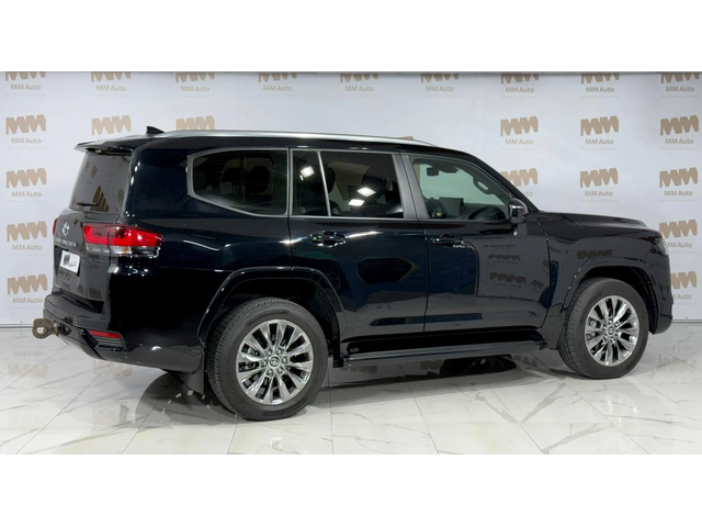 Toyota Land cruiser 300 * 10 speed shift - автомобили, коли, обяви за нови и употребявани 1