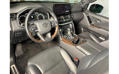 toyota-land-cruiser - 5