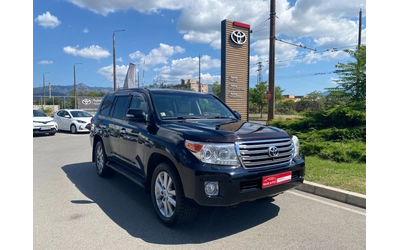toyota-land-cruiser - 0