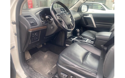 Toyota Land cruiser 150 2.8D Luxury - автомобили, коли, обяви за нови и употребявани 13
