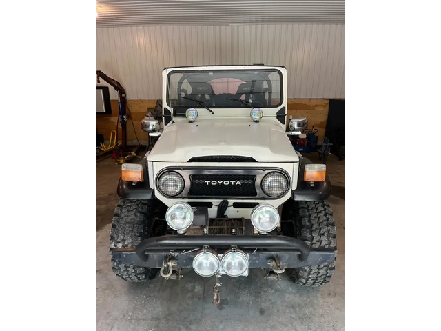 Toyota Land cruiser FJ 40 - автомобили, коли, обяви за нови и употребявани 1