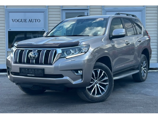 Toyota Land cruiser 150* 2.8D4D* 6+ 1 - автомобили, коли, обяви за нови и употребявани 0