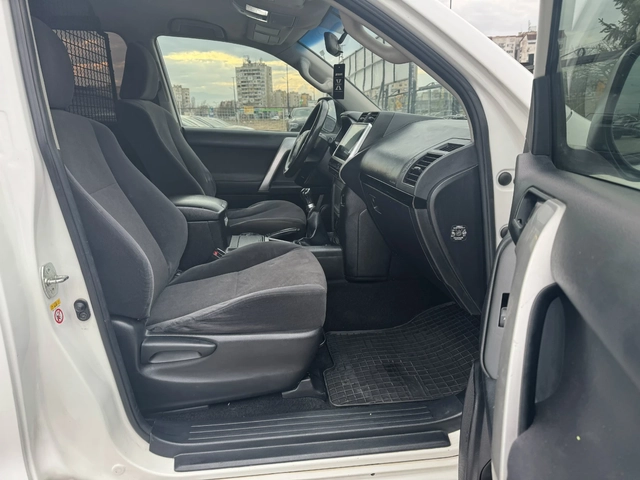 Toyota Land cruiser - автомобили, коли, обяви за нови и употребявани 10