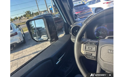 Toyota Land cruiser Land Cruiser Premium Package 4x4 - автомобили, коли, обяви за нови и употребявани 15