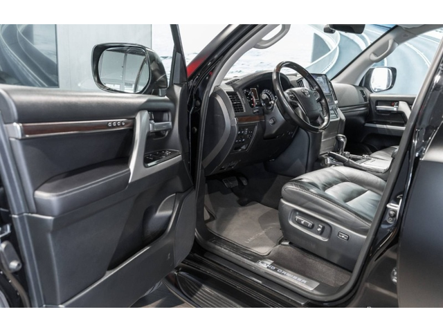 TOYOTA Land Land Crouiser VX 4.5d V8 - автомобили, коли, обяви за нови и употребявани 5