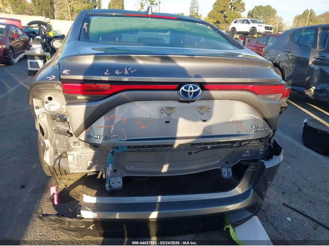 Toyota Mirai ELECTRIC Rear Wheel Drive - автомобили, коли, обяви за нови и употребявани 16