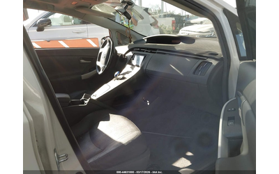 toyota-prius-1-8l-i-4-dohc-vvt-98hp-front-wheel-drive - 4