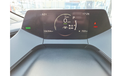 toyota-prius-2-0-hibrid - 3