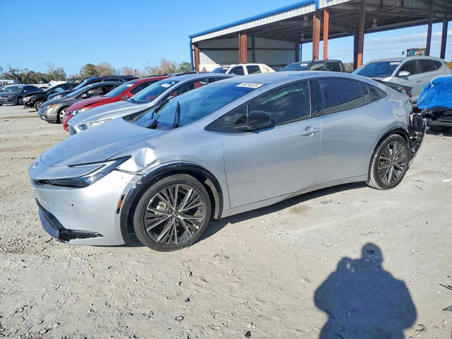 Toyota Prius 2.0L 4 Front Wheel Drive - автомобили, коли, обяви за нови и употребявани 1