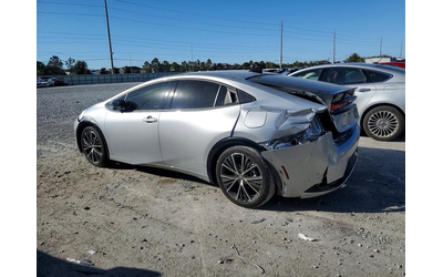 toyota-prius-2-0l-4-front-wheel-drive - 2