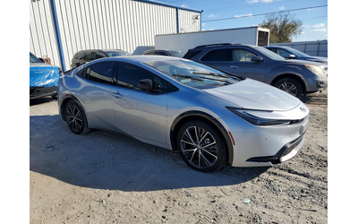toyota-prius-2-0l-4-front-wheel-drive - 4