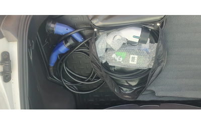 Toyota Prius PLUG IN HYBRID - автомобили, коли, обяви за нови и употребявани 13