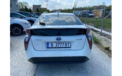 toyota-prius - 4