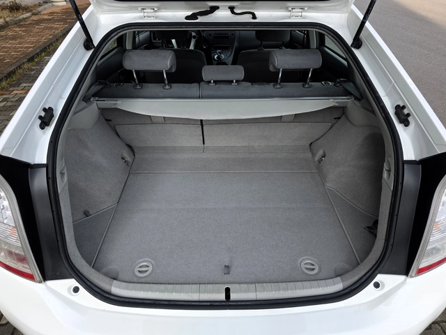 Toyota Prius 1.8Hybrid/136/e-CVT - автомобили, коли, обяви за нови и употребявани 13