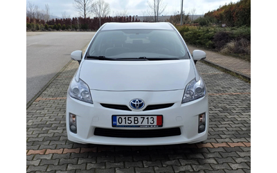 toyota-prius - 1