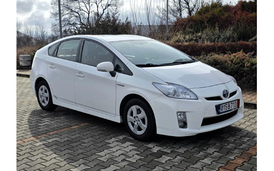toyota-prius - 2