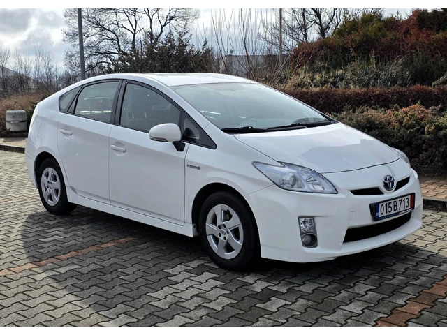 Toyota Prius 1.8Hybrid/136/e-CVT - автомобили, коли, обяви за нови и употребявани 2