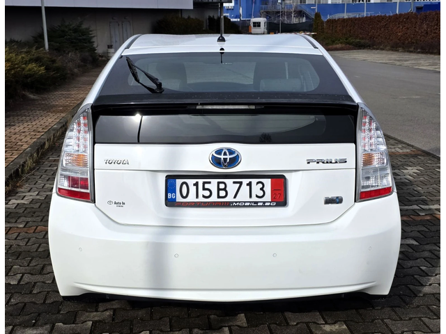 Toyota Prius 1.8Hybrid/136/e-CVT - автомобили, коли, обяви за нови и употребявани 4