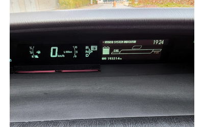 Toyota Prius 1.8Hybrid/136/e-CVT - автомобили, коли, обяви за нови и употребявани 8