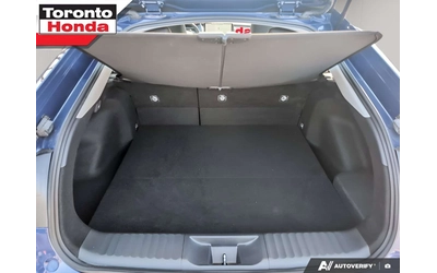 Toyota Prius XSE 13000КМ, ЦЕНА ДО БГ - автомобили, коли, обяви за нови и употребявани 8