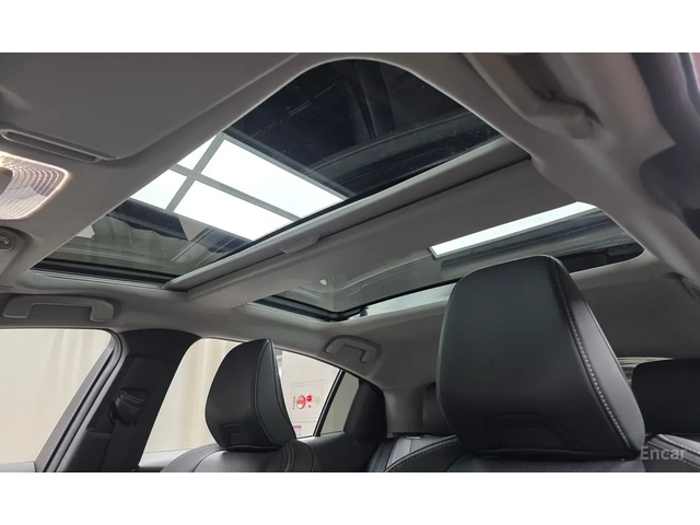 Toyota Prius 2.0 XLE - автомобили, коли, обяви за нови и употребявани 11