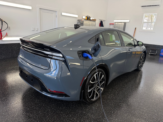 Toyota PRIUS PRIME 2.0L 4cyl FWD - автомобили, коли, обяви за нови и употребявани 2