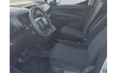 Toyota PROACE CITY 1.2L 110hp BVM6 E6 - автомобили, коли, обяви за нови и употребявани 8