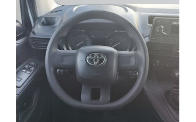 Toyota PROACE CITY 1.2L 110hp BVM6 E6 - автомобили, коли, обяви за нови и употребявани 9