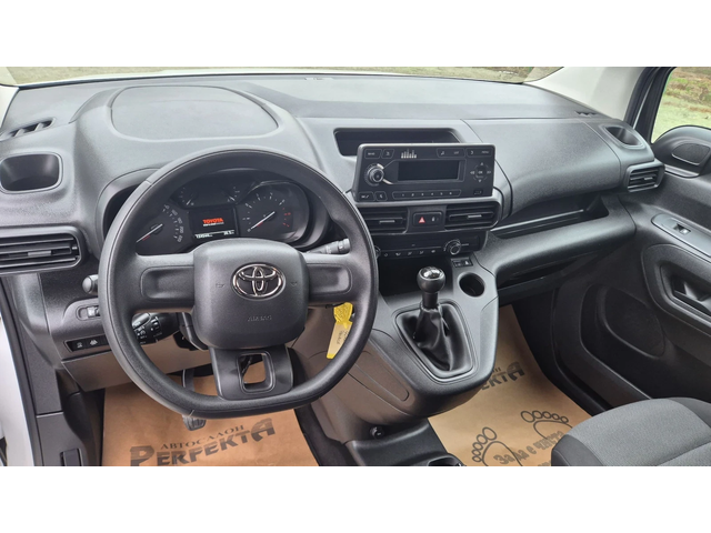 Toyota Proace City 1.5 диз. 76к.с. - автомобили, коли, обяви за нови и употребявани 10