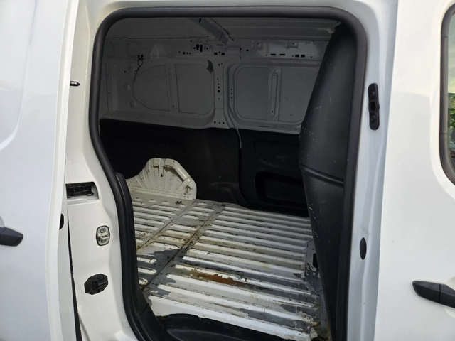 Toyota Proace City 1.5D-102KC= MAXI= 6CK= АВТОПИЛОТ= ДДС - автомобили, коли, обяви за нови и употребявани 9