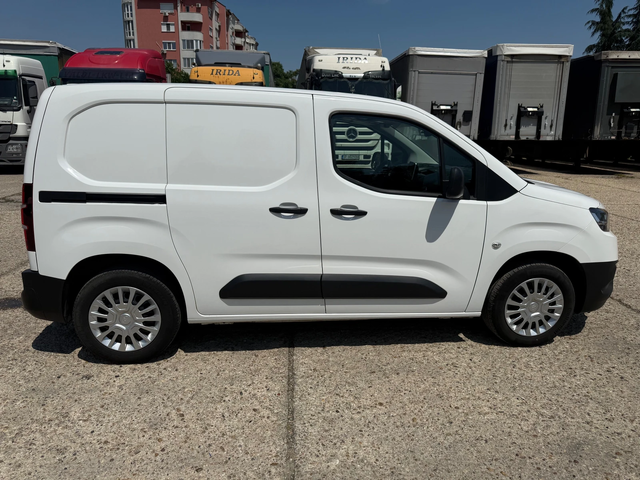 Toyota Proace City 1.5 D4D - автомобили, коли, обяви за нови и употребявани 4