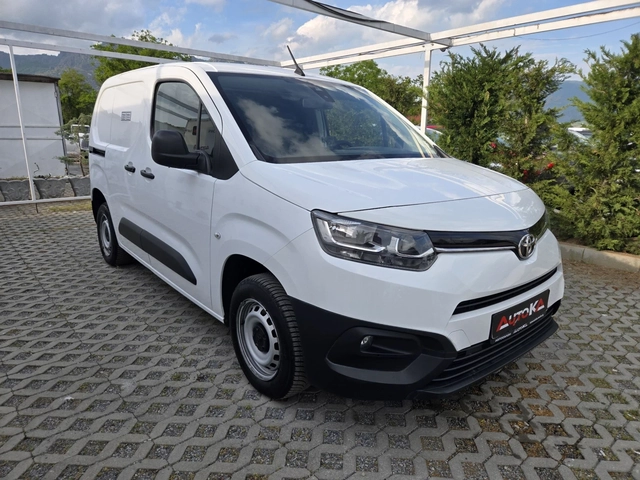 Toyota Proace City 1.5D-102кс= АВТОПИЛОТ= КЛИМАТИК= ДДС - автомобили, коли, обяви за нови и употребявани 1