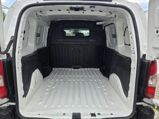 Toyota Proace City 1.5D-102кс= АВТОПИЛОТ= КЛИМАТИК= ДДС - автомобили, коли, обяви за нови и употребявани 8