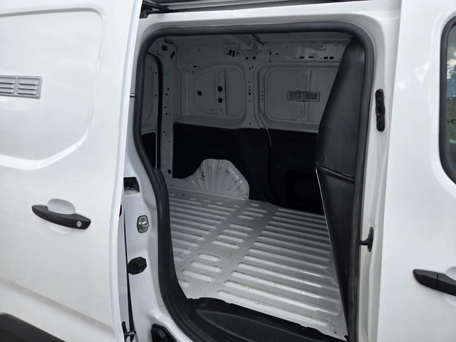 Toyota Proace City 1.5D-102кс= АВТОПИЛОТ= КЛИМАТИК= ДДС - автомобили, коли, обяви за нови и употребявани 9