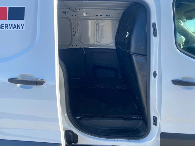 Toyota Proace City 1.2T L2 6MT - автомобили, коли, обяви за нови и употребявани 10