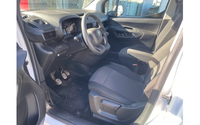 Toyota Proace City 1.2T L2 6MT - автомобили, коли, обяви за нови и употребявани 13