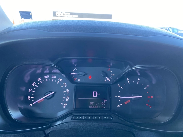 Toyota Proace City 1.2T L2 6MT - автомобили, коли, обяви за нови и употребявани 16