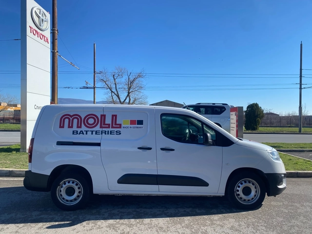 Toyota Proace City 1.2T L2 6MT - автомобили, коли, обяви за нови и употребявани 2