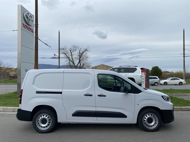 Toyota Proace City 1.5 D4D 6MT L2  COMFORT - автомобили, коли, обяви за нови и употребявани 2