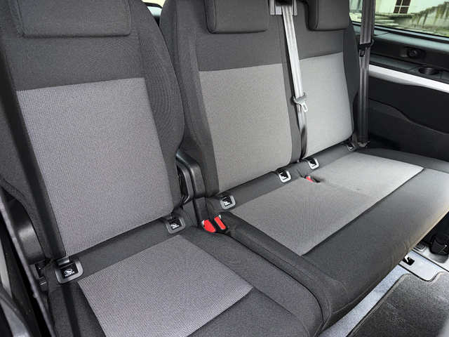 Toyota Proace City Verso 2.0 HDi 7+1 - автомобили, коли, обяви за нови и употребявани 11