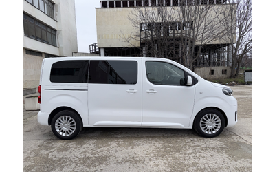 toyota-proace-city-verso-2-0-hdi-7-1 - 4