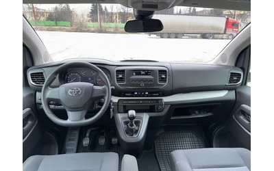 Toyota Proace City Verso 2.0 HDi 7+1 - автомобили, коли, обяви за нови и употребявани 7